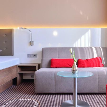 Hotel Fuchsen Кирххайм-унтер-Тек Экстерьер фото